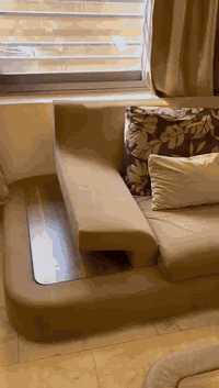 تخم قنفات تركي • ١٠ مقاعد • نظيف ٩٠٪