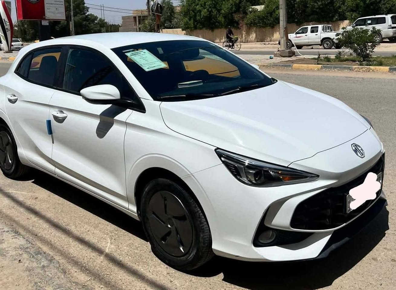 MG 3 للبيع 
موديل 2025 
ماشيه 8000
بعده بضمان الشركه
رقم اربيل 
موجوده بالنجف 
المحرك 1500 تنفس طبيعي  
كير اوتماتيك
شاشه ابل + اندرويد 
كامره خلفية
لايت لد + بك لايت Led
بروجكترات امامية
اشاير بالمري الجانبية 
لايت عدسة 
حساسات خلفيه
حساس ضغط اطارات
 4 جام كهرباء
لونها ابيض 

بيه صبغ باب الاماميه شويه


**إذا كنت صاحب هذا الإعلان وتريد حذفه لأي سبب، رجاءا أرسل رسالة إلى الدعم الفني**