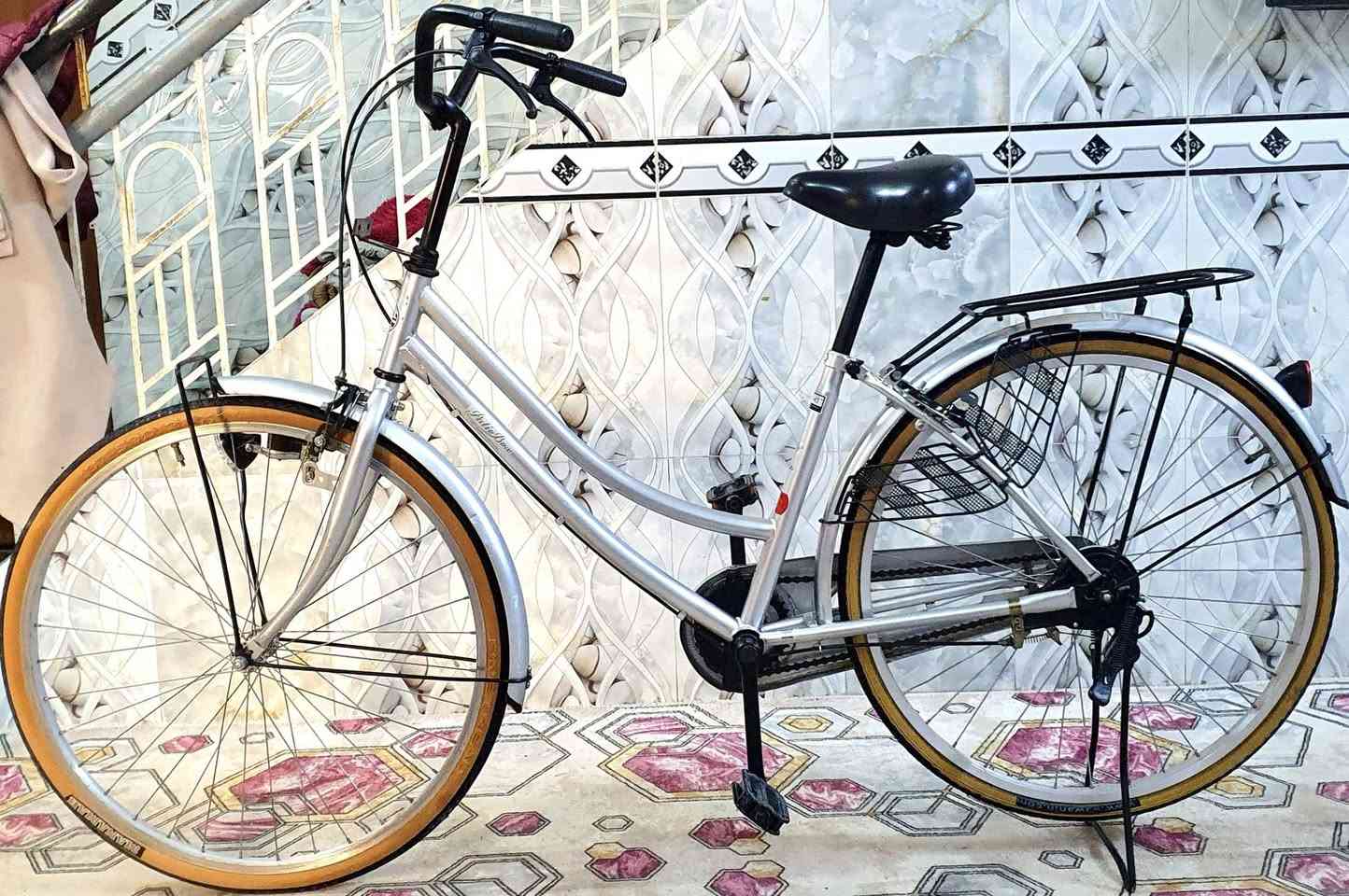 باسكل سوبر A  ياباني 🇯🇵
حجم __ 26
بريكات أمامي وخلفي شغالة
داينمو لايت🔦 ثلجي شغال
قفل وره شغال
باسكل نظيف مال حاوية
مديل 2019/9
اللون سلفري  مميز
📍 المكان: الناصرية – قضاء سوق الشيوخ
💰 السعر: 110$ ألف
يوجد خدمة توصيل 🚚 لناصريه فقط 
التواصل خاص


**إذا كنت صاحب هذا الإعلان وتريد حذفه لأي سبب، رجاءا أرسل رسالة إلى الدعم الفني**