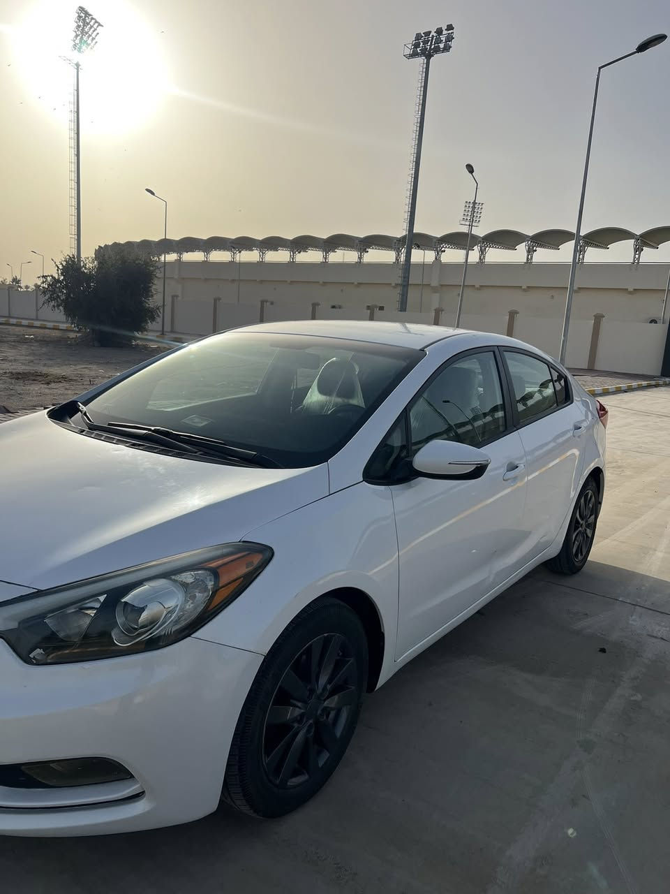 السلام عليكم 
كيا فورتي 2016
كلين بدون صبغ ( فقط دعاميات صبغ )
رقم بغداد بإسمي سنوية لل ٢٠٢٨
المواصفات Ex
مكينة دوش 2000
السيارة جاهزه ما ناقصه شي 
السعر 128 $
هاتف ☎️ ***********
بابل المسيب
