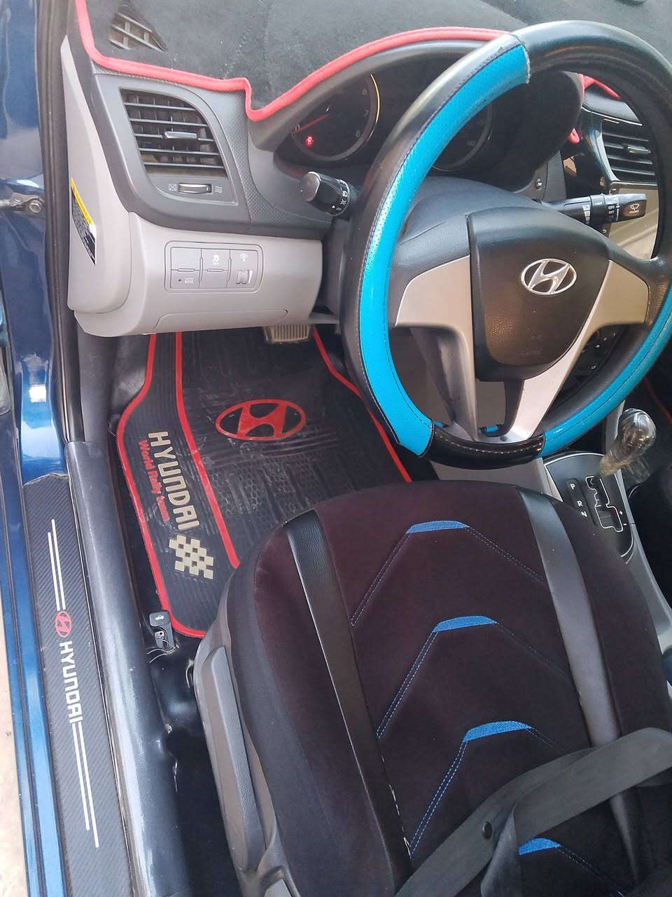 اكسنت موديل 2017
وارد أمريكي 
محرك 16 GDI
كير أوتو وعادي 
ماشيه 51
مانع انزلاق نظام إيكو 
تبريد ثلج كابون بانزين 
شاشه وكامره 
طخم أمامي وخلفي جديد 
طخم تاير جديد 
كير AT محرك شرط مامفتوح 
رقم نينوى شرط التحويل 
بيها صبغ بوند وشويه بالداير بدون دواخل 
السعر 102وبيها مجال 
للاستفسار ***********
مكاني حي سومر غير متواجد عالفيس
