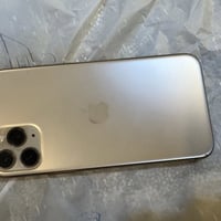 ايفون ١١ برو • ٦٤ • فيس ايدي عاطل