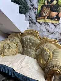 ١٠ مقاعد • ملكي • المنصور بغداد