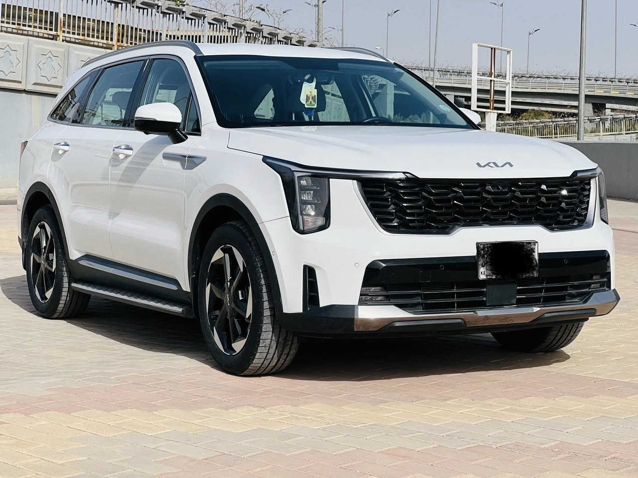 السلام عليكم
سورنتو خليجي 
2024
كفاله عامه 
ماشيه 26 الف 
فول مواصفات عدا الفتحه 
كشنات جلد + تبريد وتدفئه
كامرات 360 جانبي وخلفي وامامي
حساسات 
رقم اربيل تحويل مباشر 
السياره نضيفه جدا وحلوه على وضع الشركه 
مكان السياره الانبار الرمادي 
للتواصل على الرقم ***********
