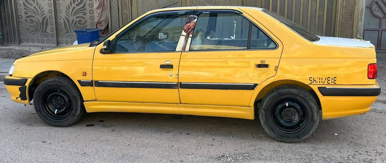 السلام عليكم بيجو بارص 2012 داخلهه و خارجهه نضيفات و كير و محرك مكفولات رقم جديد و هزه جديده السعر 35 الاتصال ع الرقم ***********
