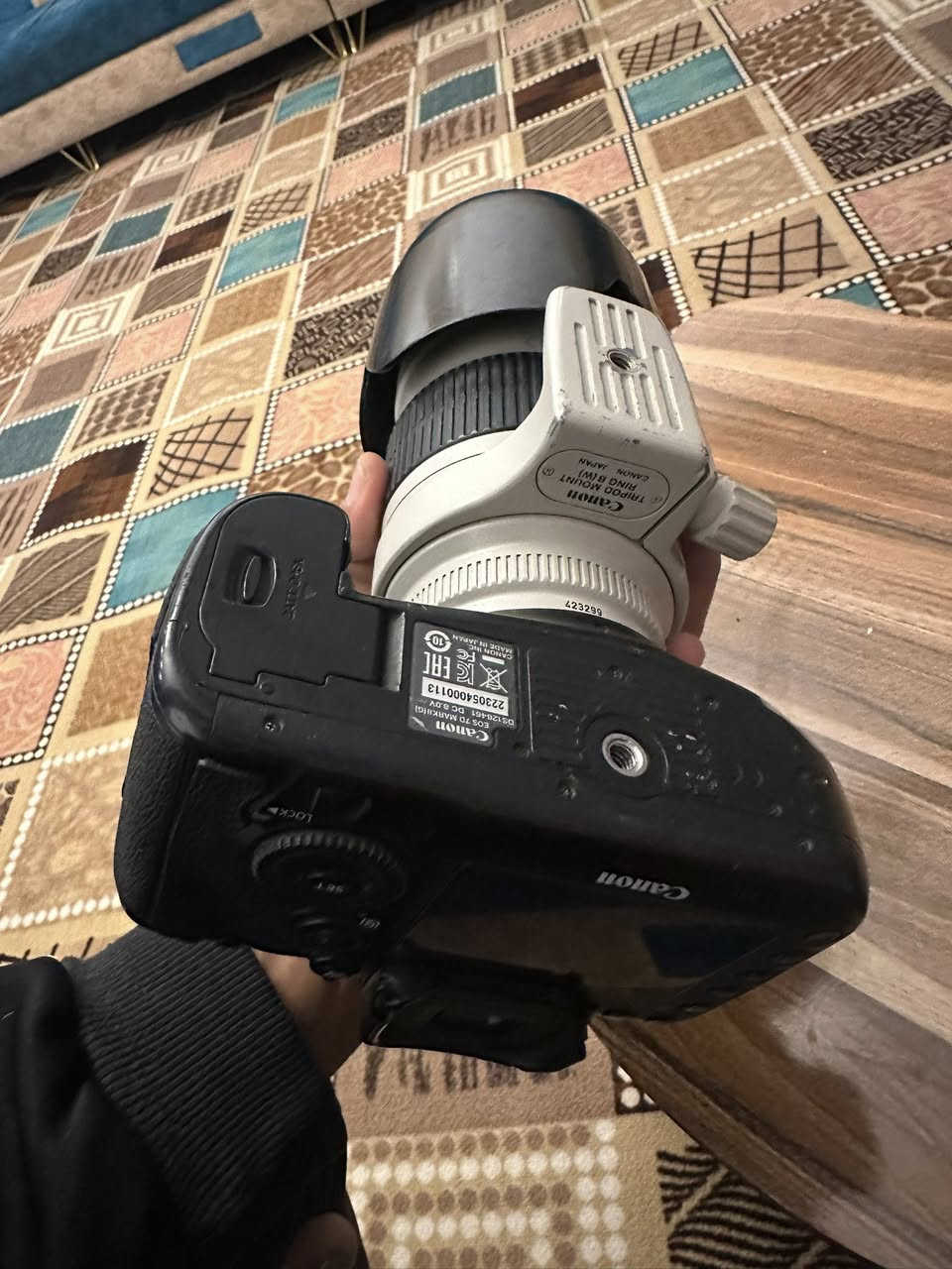 كامره كانون 7Dمارك 2 نضيفه  كلش
كامره كانون 250D 95‎%‎ 

عدسه 50mm

عدسه 70-200 تك  بيها شخوط بس ماكو اي تاثير 
 
كافة ملحقات 
مكان بابل 
***********
