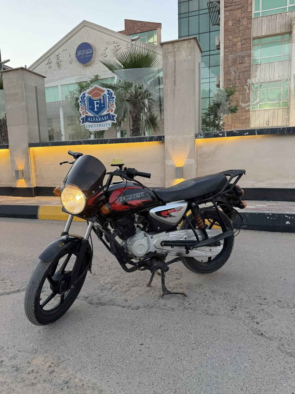 دراجه بوكسر موديل 21 كلاسك دراجه نضيفه 

صارلي شهرين من اشتريتها حسب حجي راعيها الي،شتريتها منه كالي ما مجفته مبدل قطع بالمكينه الدراجه مناقصها شي كبل للشغل لا تبخر ولا تنقص
ورقم انكليزي رقمها واسط سنويه مشروع وطني تحويل ثاني يوم 

السعر 1650 بيها مجال حك الجيه 

تواصل : ***********
