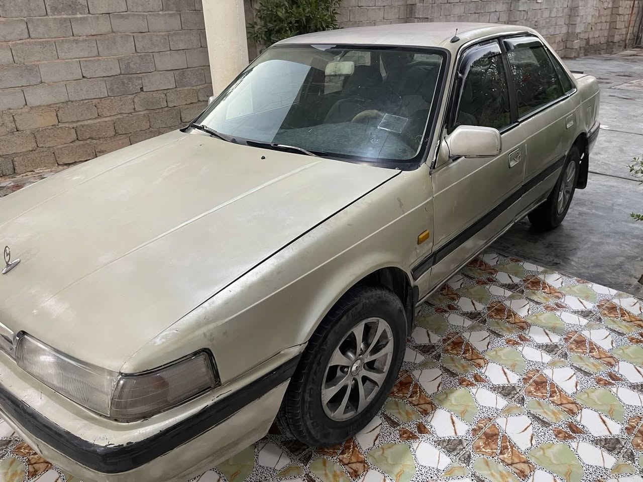 سلام عليكم  مازدا مديل 1993.رقم ديالى 
عنوان ديالى بعقوبه  سعر 29 وبيه مجال بسيط حك الجيه. 
رقم الهاتف ***********
