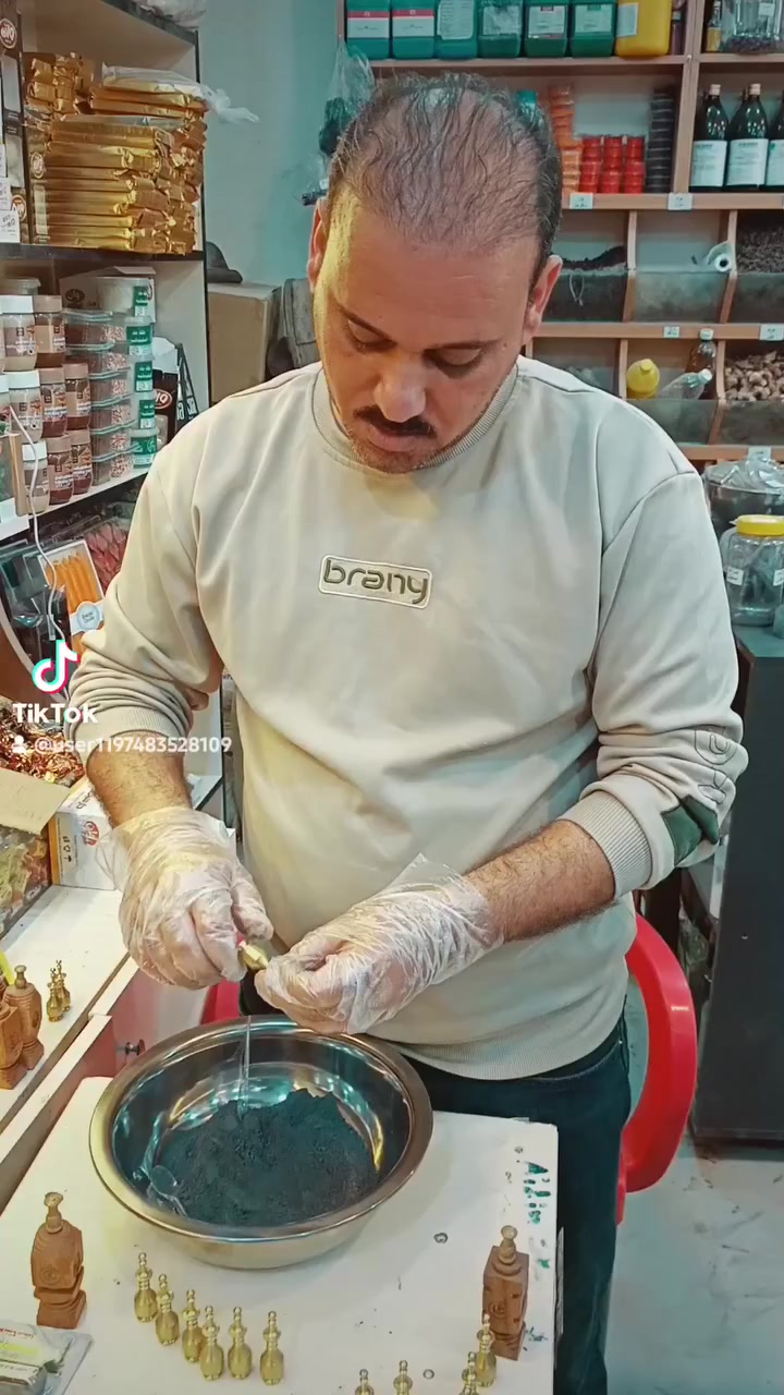 ✨ سر الجمال القديم… رجع بين إيديك ✨
🌿 الكحل المحمدي
نقاء وفخامة، يعطي عينك لمسة طبيعية جذابة ويبرز جمالها بدون تكلف
🌿 الكحل الأصفهاني
جودة معروفة من زمان، ثبات عالي ولون عميق يخلي نظرتك كلها هيبة
🌿 كحل الإثمد السعودي
الأصلي المشهور بفوائده 👁️
يساعد على تقوية الرموش، تنقية العين، ويعطي سواد طبيعي مميز
🔥 متوفر الآن بأجود الأنواع وبأسعار مناسبة
خلي عيونك تحچي عن جمالك ✨
📍 متوفر في مجمع تحرير العطار
📞 ***********
