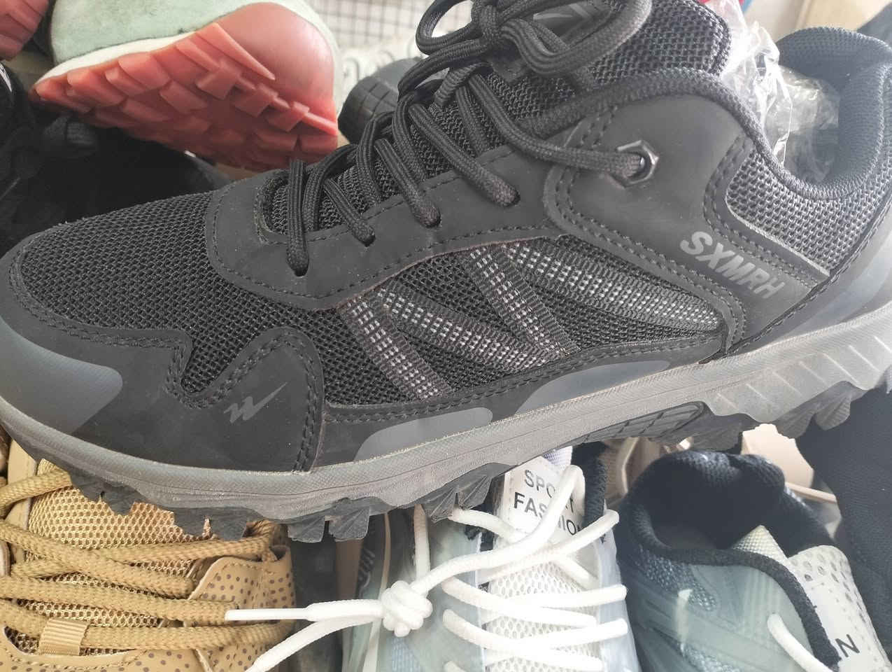 باله جديده في الموصل حي التحرير مقابل جامع ال البيت بل فرع السايدين مال قوزي الصقال اول فرع عل يمين اي استفسار عل وات ساب أو مازنجر ***********
