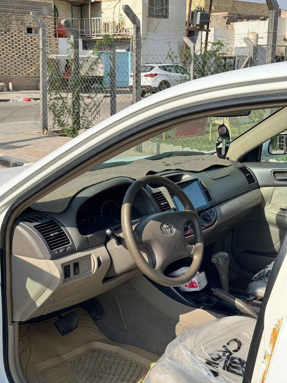 ادوات ادوات  ‏سلام عليكم للبيع كامري موديل 2006 جراند
السعر 45 وبيها مجال قليل السيارة محرك ستة سلندر   سيارة موجوده مكان النجف  ***********
