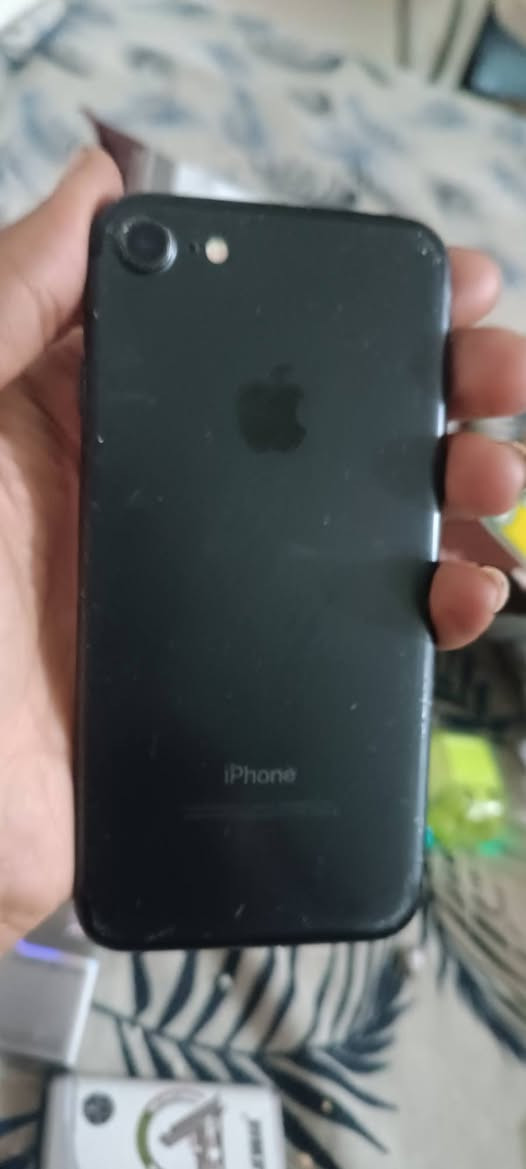 ايفون 7بلاس ذكرته128 بطاريه 100 جهاز كله شغال  جهاز راقي سعره100 شراي وتساب نتصل ‏‏‪0788 331 5833
