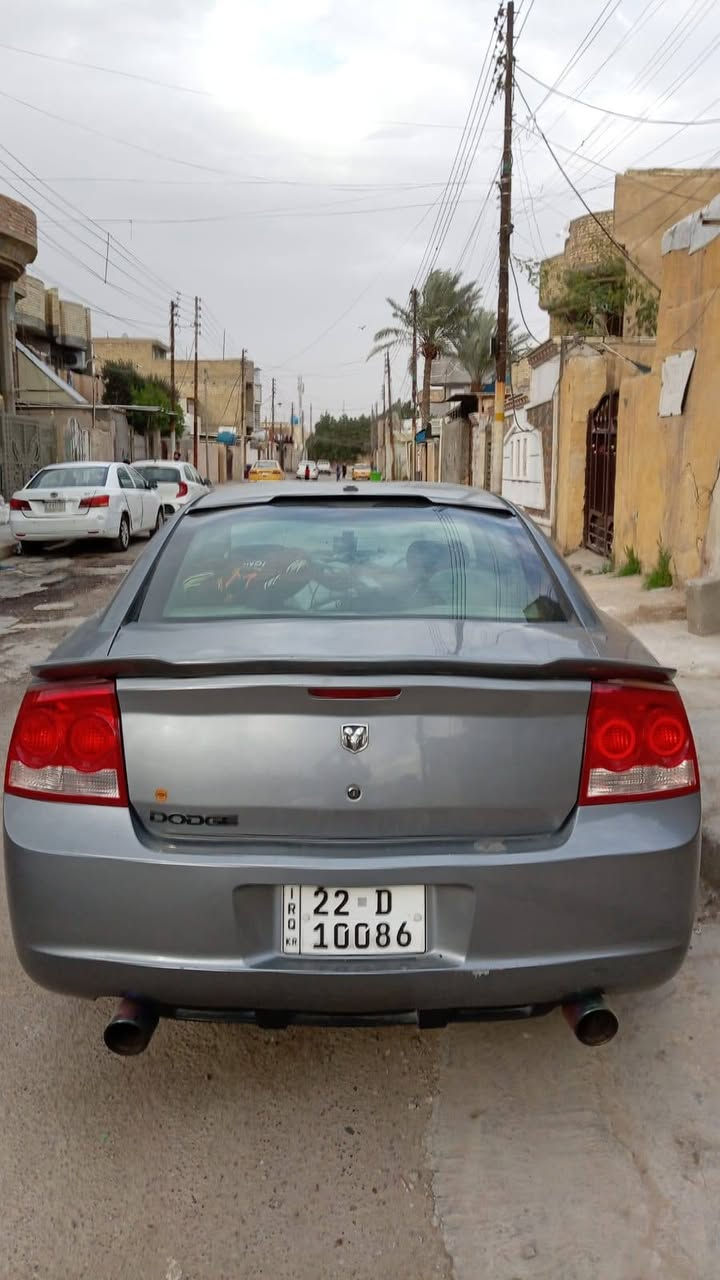 SRT
السلام عليكم 
جارجر SRT
مكينه 3500 مكفوله 
كير مكفول 
السياره بدون ايرباك 
2007 رقم اربيل تريد تحويل تريد وكاله 
السياره مصبوغه حزام 
السياره حلوه ما ناقصهه شي
سعرهه 98 وبيهه مجال 
مكاني بغداد البلديات
***********
***********
