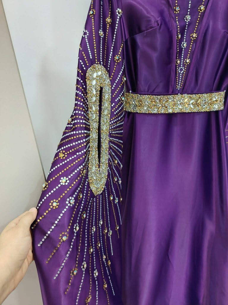 السلام عليكم فستان مناسبات قياس 40 
ملبوس ساعتين اخذتو ب85 اريدو ب50
متوفر توصيل محافظات


**إذا كنت صاحب هذا الإعلان وتريد حذفه لأي سبب، رجاءا أرسل رسالة إلى الدعم الفني**