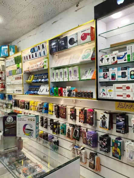 محل للبيع مع كافه ملحقاته
العنوان الكوفه فلكه حبيب الرعاش 
ميز صيانه كامل 
سبلت كنتوري ٣طن جديد
فاترينات 
ديكور كامل 
مبردات ٢
جام خانه
اعلان ضوئي ٢
نقطه بيع من شركه انفنكس
اكسسوارات 
قاصه متر وعشرين سانتيم
كامل مكمل 
للاستفسار ***********
