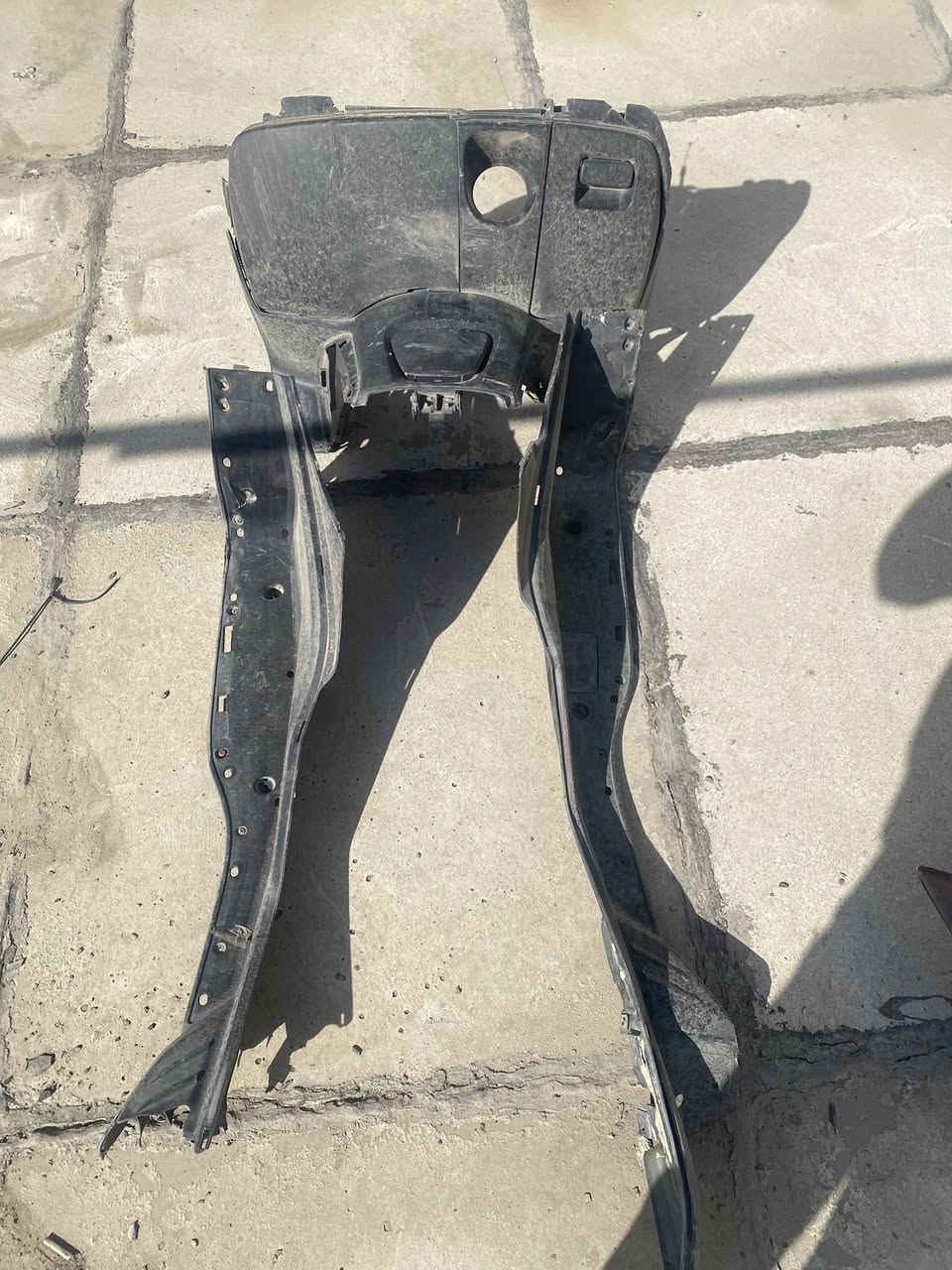 السلام عليكم غراض فورزا 0/10 كفرات ومجمع مال دشبول كامل تريشه وكفرات خلفيه كامله مكان بغداد قيم واخذ بلـ يرضي الله رقم***********
