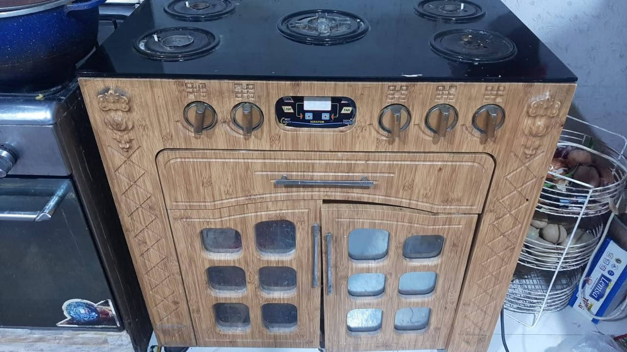 بياع مستعجل العنوان البصره التنومه ابيع شلع 550 والشراي يتصل وبلخدمه
***********
