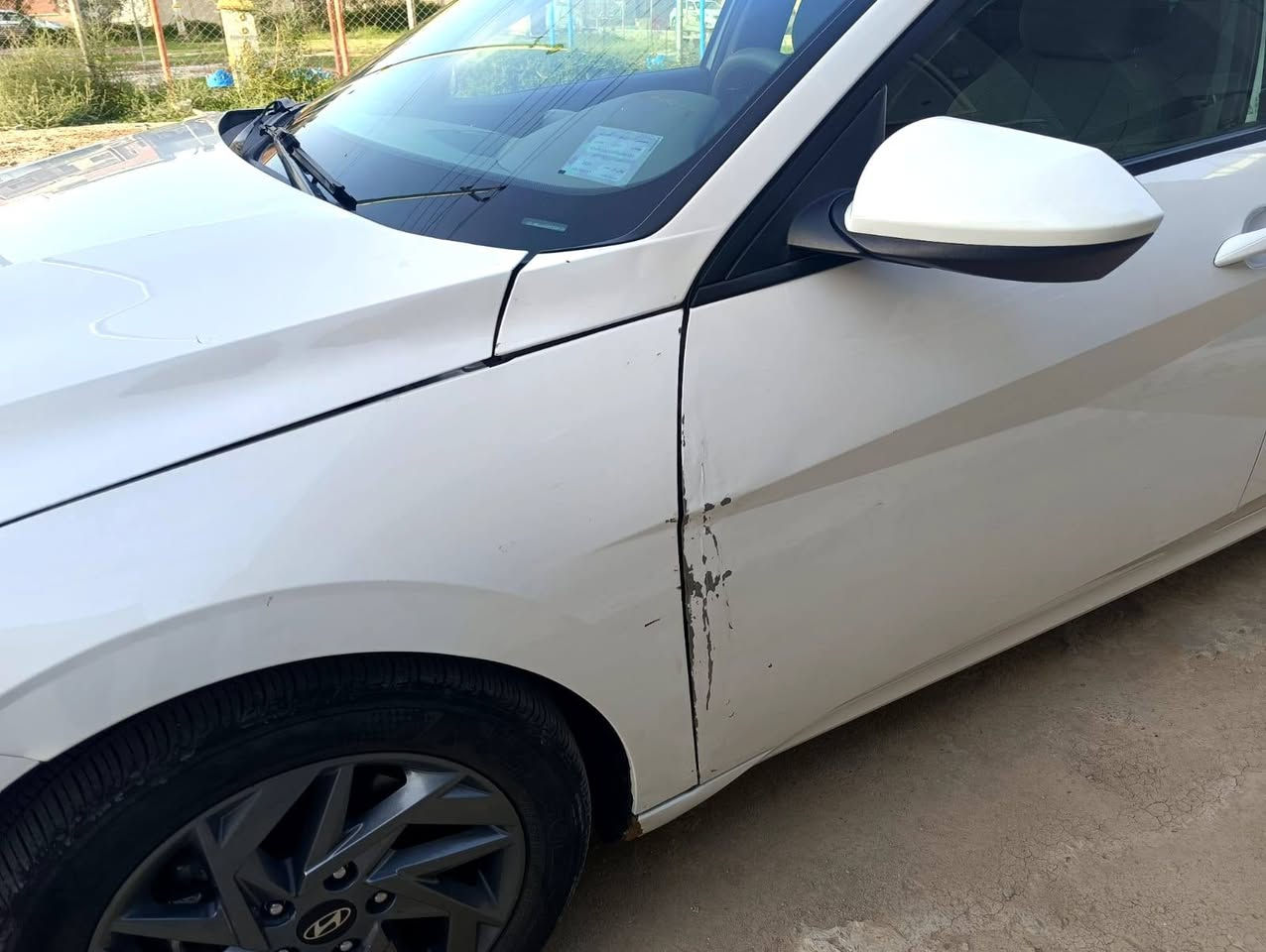 الانترا وارد امريكي ابيض زيرو ماشيه الفين فقط
الحادث موضح بل اصور
تحديد مسار 
قياده اليه
حساسات امامي خلفي 

اوتو ستوب 
مكينه الفين دوش
السعر 143 مجال 
ذي قار 
***********
