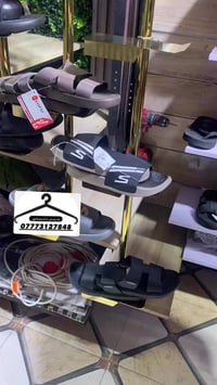 ستاندات حديد ثقيل • مقاوم للصدأ • ديكور ورفوف محلات