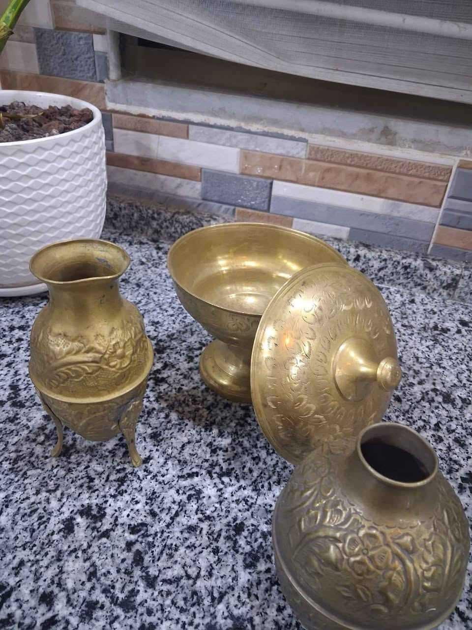 مجموعه نحاس اخر قطع مميزه جميله


**إذا كنت صاحب هذا الإعلان وتريد حذفه لأي سبب، رجاءا أرسل رسالة إلى الدعم الفني**