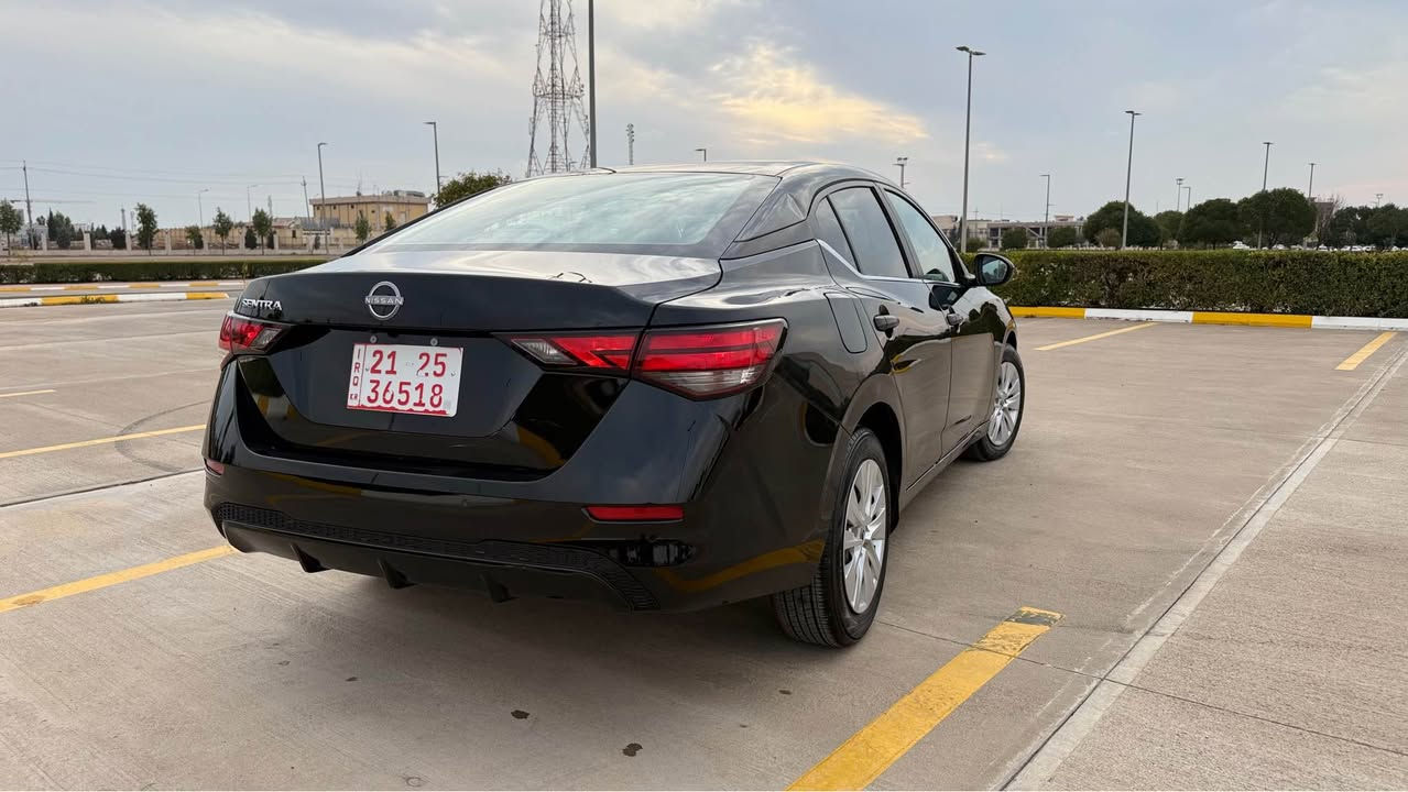 نيسان سينترا ٢٠٢٥ .اسود . مواصفات شاشة. رادارات بصمه اوتو ستارت اوتو هولد گيج نصف الكتروني كاميرا حساس خلفي امامي ،ماشيه ٦ الف سياره بس فقط واحد جاملغ خلفي صبغ بدون دواخل بدون ايرباك .. السياره كلش كلش نظيفه …. 139$  .. *********** أربيل, العراق
