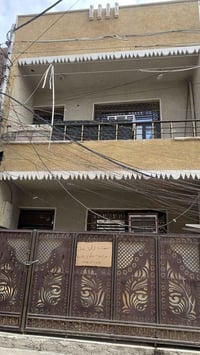 يوجد بيت للايجار في حي البساتين شارع احمد الوائلي قرب محطه غسل ايكون ا...