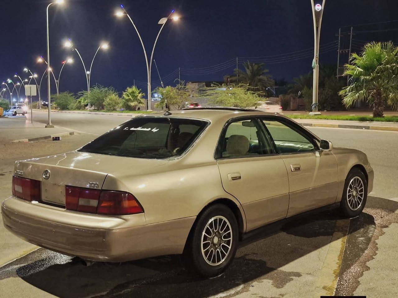 سلام عليكم 
🚗 لكزس ES300 موديل 2001 للبيع 🚗
المواصفات والبيع:
النوع :ياباني 
الموديل: 2001
العنوان البصرة 📍
مكينه وكير مكفولات 
السياره : يسرا بلاد 
غرفتها نضيفه.
سياره مصبوغه جماليا فقط بدون ضربه ...
حدادا 100/100..
كهربائيات شغاله
سياره :شاشه سماعات بلوتوث مفخمم📢.
توني شاد باور جديد ومشط جديد.
رقمها بصره خصوصي تحويل مباشر شرط. سنويه ساقطه.  .
البيع تبريد ثلج
السعر مطلوب 48💸 ورقه 
باقي التفاصيل تواصل ع الرقم الهاتف مكلف ب نشر صاحب المنشور اتصال ع رقم الهاتف. *********** مكلف ب النشر اتصال
