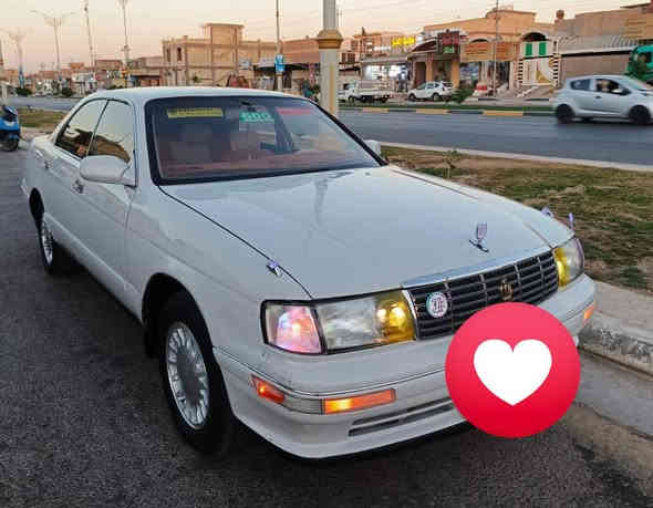 سلام عليكم بطه للبيع مديل 94
رقم بغداد بسمي رقم نكليزي سنويه 28 
منفصل مصبوغه عام للجماليه نقص تبريد كمبرسر موجوده مكينه 3000 ديلكو صدر حداديه  كهربائيات تخم تاير خير من الله مكان واسط الشراي يخابر كفاله من كص ونقل جثه 
السعر 60 بيه مجال 
***********
