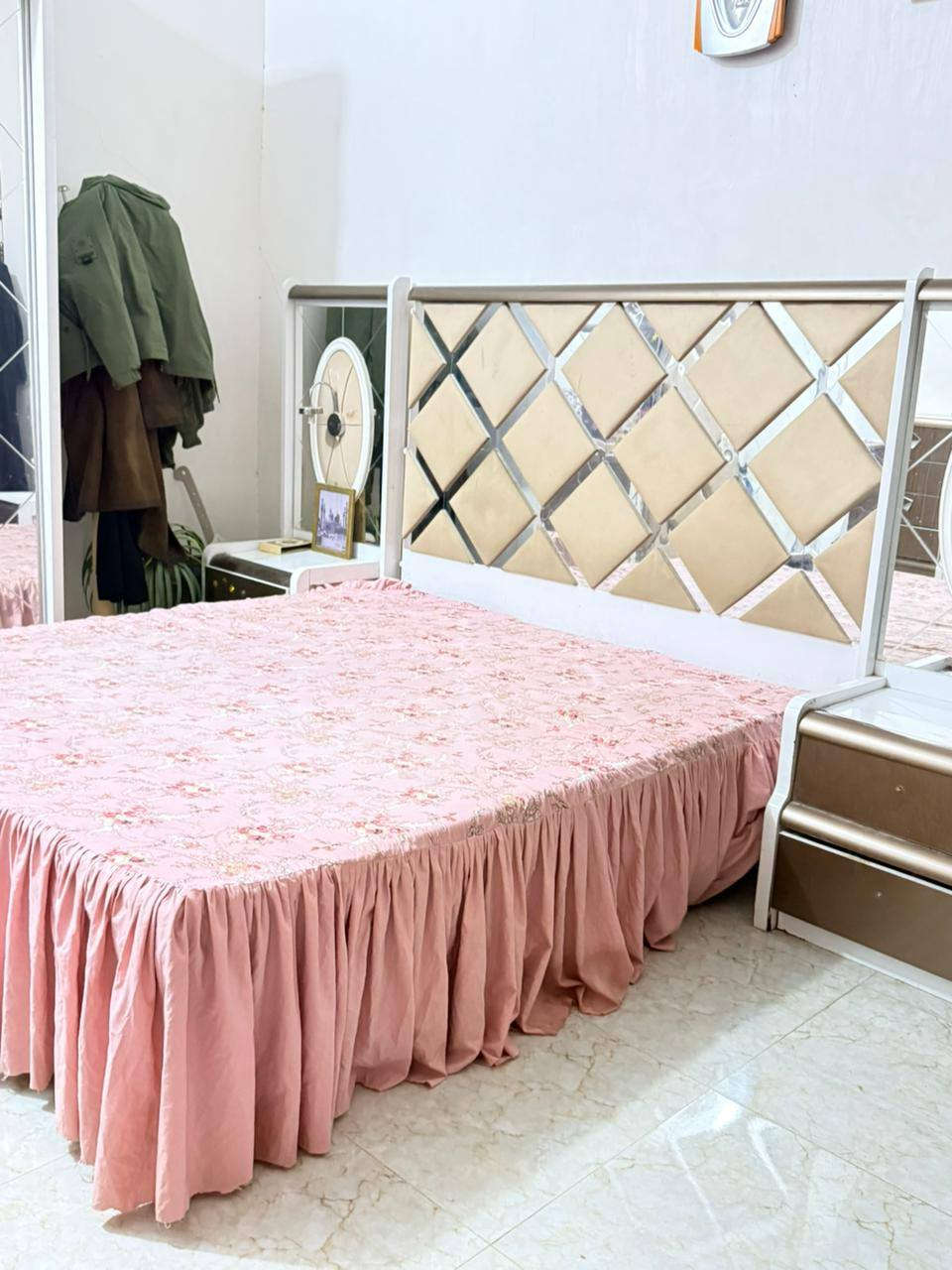 ب 500 وبيها مجال مكاني الفلاحيه‏‪0771 517 9226‬‏
