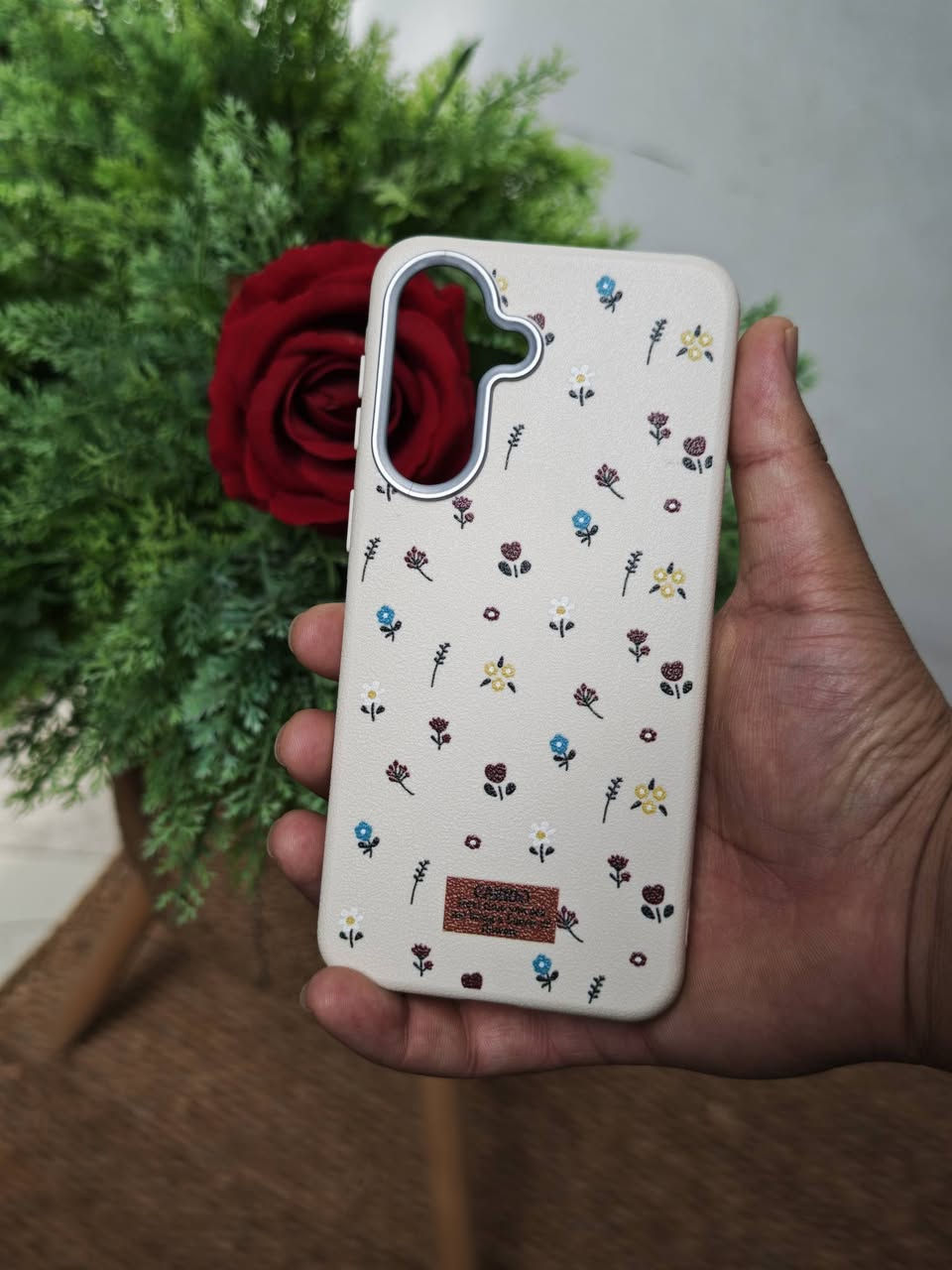 كفرات كالكسي Galaxy A37
عندك موبايل غالي؟ لا تخلّي جهازك بدون حماية 🔥
🔸 كفرات حماية قوية ضد الصدمات
🔸 لاصقات زجاج أصلية لحماية الشاشة
🔸 تصاميم أنيقة تحافظ على فخامة موبايلك
🔸 خامات ممتازة وعمر استخدام طويل

📩 راسلنا هسه وخلّي جهازك بأمان وأناقة بنفس الوقت 😎
📍 العنوان: كركوك – القادسية 2

📞 للتواصل:
🟢 واتساب: ***********
🟢 واتساب: ***********
🔵 فيسبوك: Hiwa Store
🔵 فيسبوك: Hiwa Cover
🟠 إنستغرام: hiwa_store_iq
🟠 إنستغرام: Hiwa_Cover
🖤 تيك توك: Hiwa Store

#Hiwa_Store #كفرات_هاتف #كفرات_موبايل #iphone  #كفرات_هيوا
