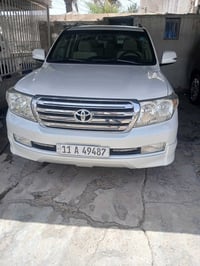 لاندكروزر 11مكينه 6سلندر سياره جديده وبسمي سوناره مرفق بلمنشور السعر28...