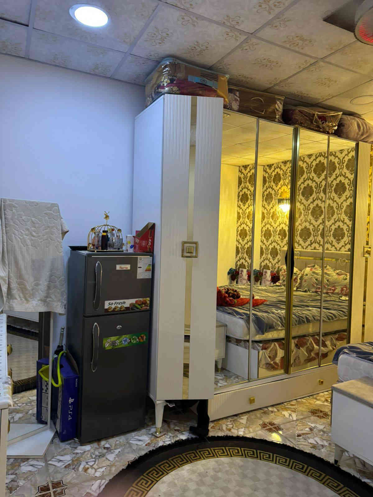 #اسعد_الله_اوقاتكم_بكل_خير⁉️👋🏼 

دار للبيع 

#مساحه 240

#جنس_العقار:: وقف سني مسجل و كامل 

#العنوان:: البصرة أبو الخصيب منطقة كوت ثويني 

#يحتوي على اربع شقق 
كل شقة غرف و ديوانيه 
مطبخ و حمام 

بي برج نت 
بناء بلوك 
شارع 8 م 
ماء كهرباء مدرسه نت كلشي قريب 

السعر 100 و بي مجال 
هاتف ☎️ ***********☎️
