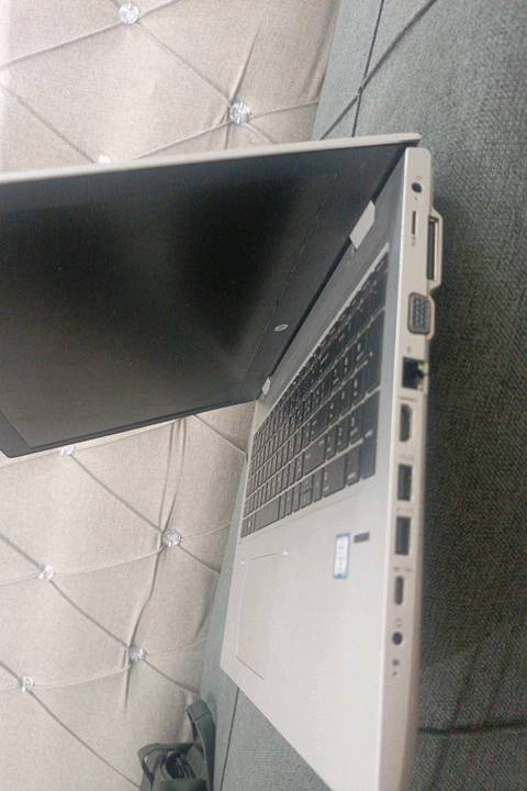 Hp probook 650g G4 
رام 16g
هارد 256ssd 
الشاشة 14 
بصمة 
منفذ usb 2 
منفذ تايب سي 1 
hdmi 
كارت ميموري 
ويندوز 10اصلي 
core i5
