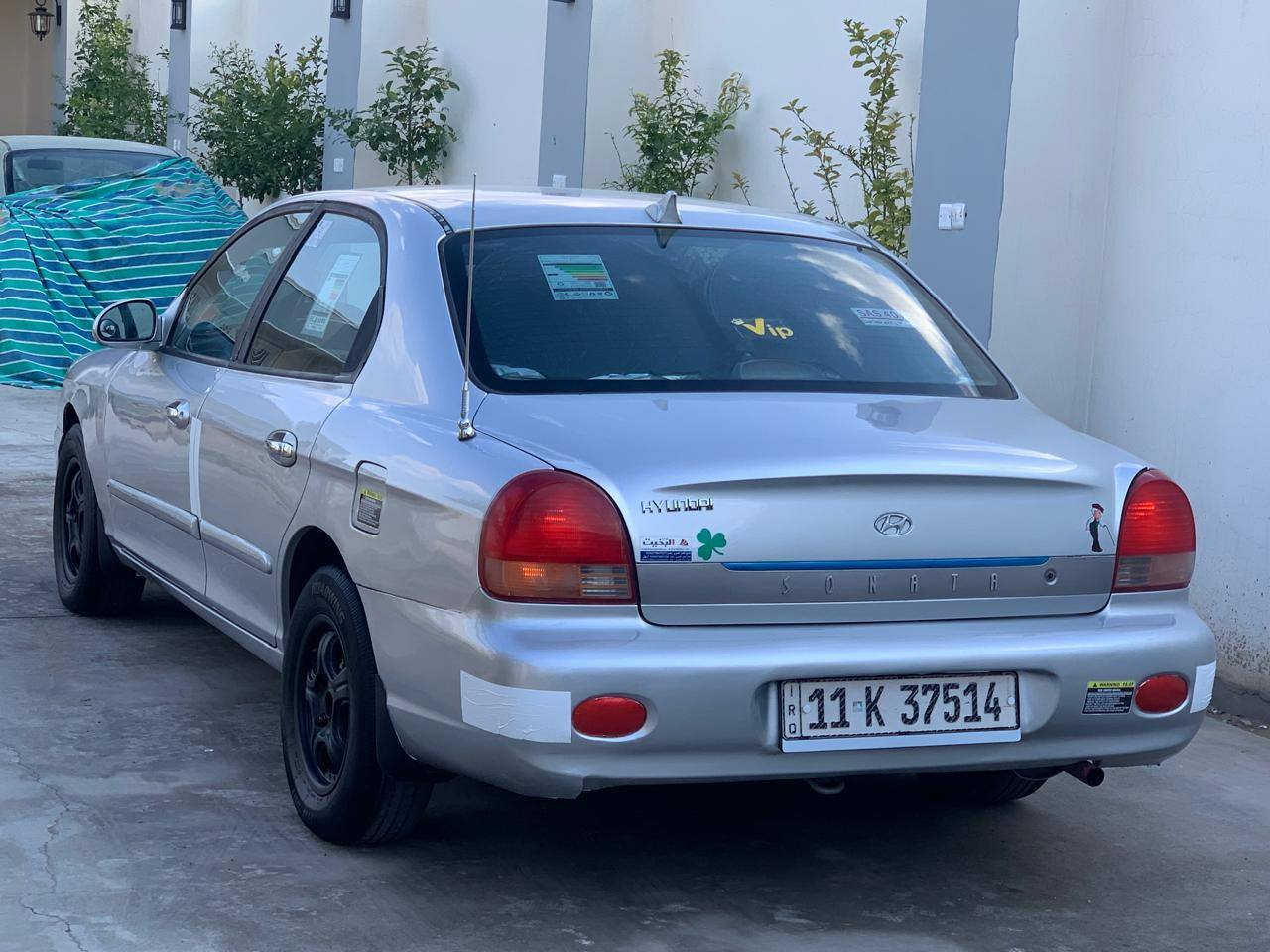 السلام عليكم.....
سوناتا 2001 ..... لون سلفر 

((ضمان الشركه الدوليه العراقيه ))

 
رقم بغداد....   الدولي 11
شرط التحويل...  مشروع وطني  بسمنا هزه جديده و ه جديده 
دوس رياضي 
كيجات رياضي 
  جهاز موازنه ABS
جهاز سرقه
تبريد بيانو

حته من تعبر ١٢٠ دك جرس ويضهر كلوب

سياره جديده بعده بكتب و كتلوكات شركه و منفيساته عندي
سياره ع أيدينه مستلمينه من شركه و اعرف شبيه ما بيه 

كير اوتوماتك 

يدات نيكل   
مكفوله من ضربه ولكص ول خياس ....
شرط اذا بيه دكت جاكوج مرجوعه بعد 10 سنوات
كهربائيات ع وضع شركه ولا ملعوب بيه... 

 كشنات بعدهن وضع شركه 

تبريد  تدفئه نار ... منضومه لايت فول ..تخم تاير.... جديد بأيدي...كير ومكينه خير من الله...... بشرط فول
كهربائيات كله شغاله بلادي.... 

شرط لغود وتكم عله وضع الشركه مملعوب بيه....

كيجات كله شغاله حته ل بانزين هم يشتغل .

سياره ما بيه كل عيب تخبل ول ياخذه  يرحملي من وراه 
شرط لاضربه ولا طخه ولا كص و خياس  ولا كلشي وين ميعجبك روح افحص  ...
صدر خلفي أمامي كله جيد ما ملعوب بي عشركه  نعومه صاعد حديث درايم شفتات جدد و مشط هم مال حاويه قبل يوم بدلتها ... 
بشرط ترايك 200. 
غرفتها جديده ...دواخلها مثل كشنات شركه جدد ❤ ... ..مسجلها فول......كيجات كلها شغاله...
محرك  20.4 (المرغوب) 4 

السعر)( 55 ))بيها مجال

***********
***********

ميعجبك سعر عوفه لا تعليق رجان الله شاهد سياره متعوب عليه 
الموشراي لايضل ابكيفيه ينطي اسعار والسوك كلشي بي السياره محد يعرف قيمتها بس الجناي وبلحقيقه احله من الصور ❤️وحلالي عزيز مثل مانته عزيز ✋

ملاحظة سياره ما بيه كل ترويج...
