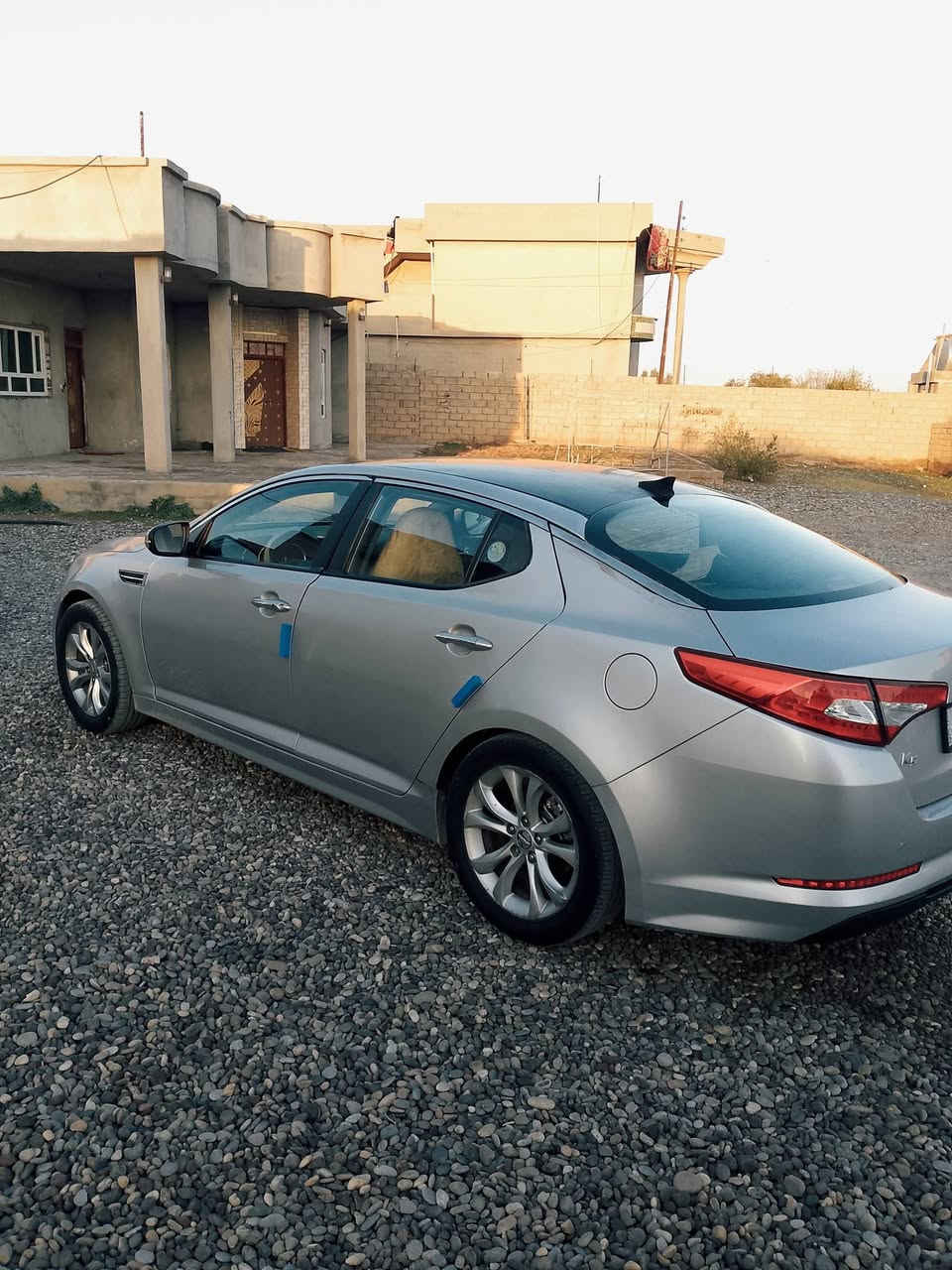 السلام عليكم سيارة اوبتيما للبيع فول ادوات كص م 2013 كير محرك جدد  محرك2400 اربعه سلندر بصمه شاشه السيارة كلشي جديد بيه السعر 50 وبيه مجال يرهم مراوس جارجر اوباما 2011 وفوك فقط ***********
