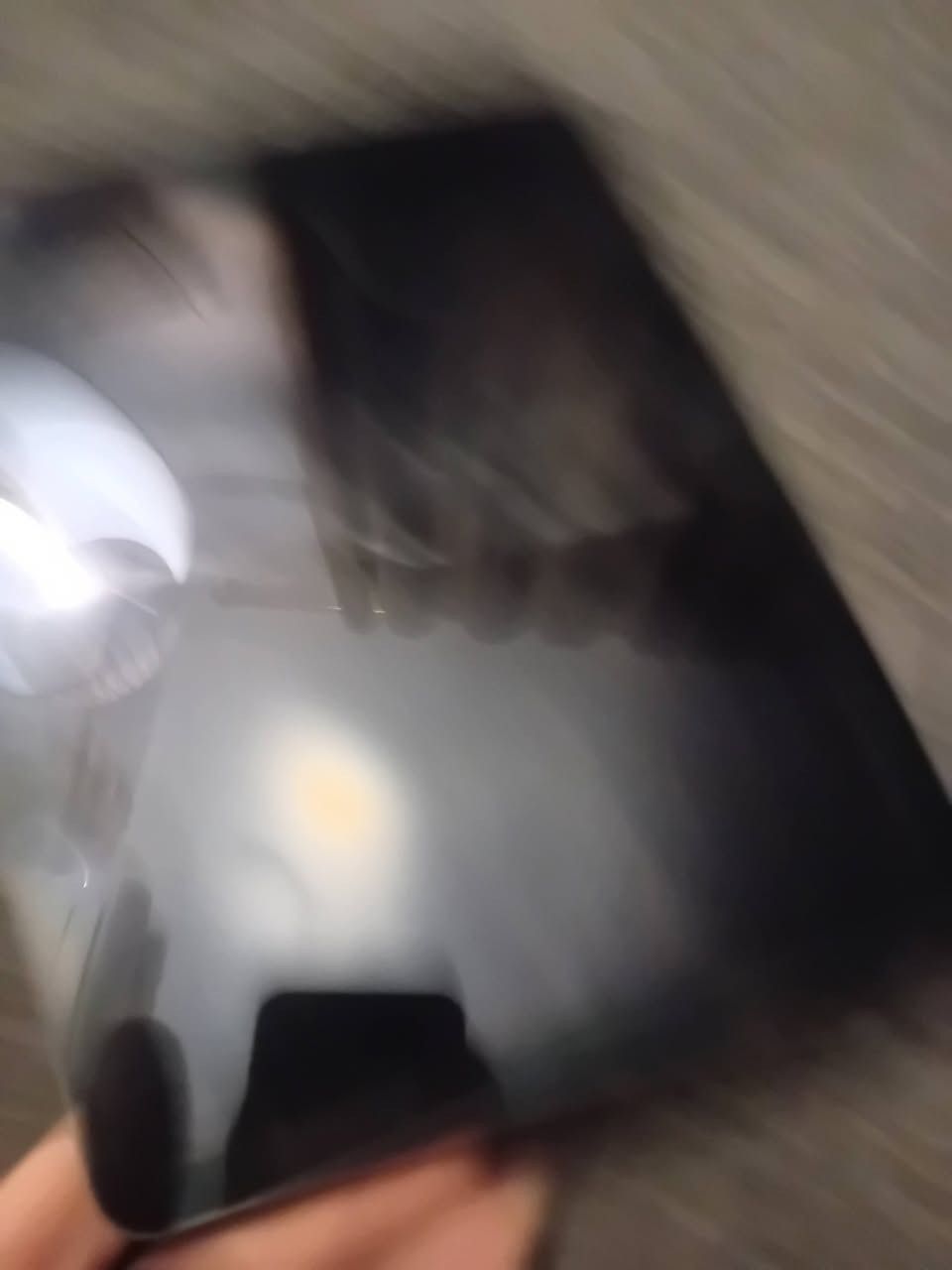 سلام عليكم ايباد اير فور ذاكره 64مكفول من كلشي فقط بي طبع اصبعين ببجي سعره ب 300بي مجال مكاني بغداد الشعب ***********
