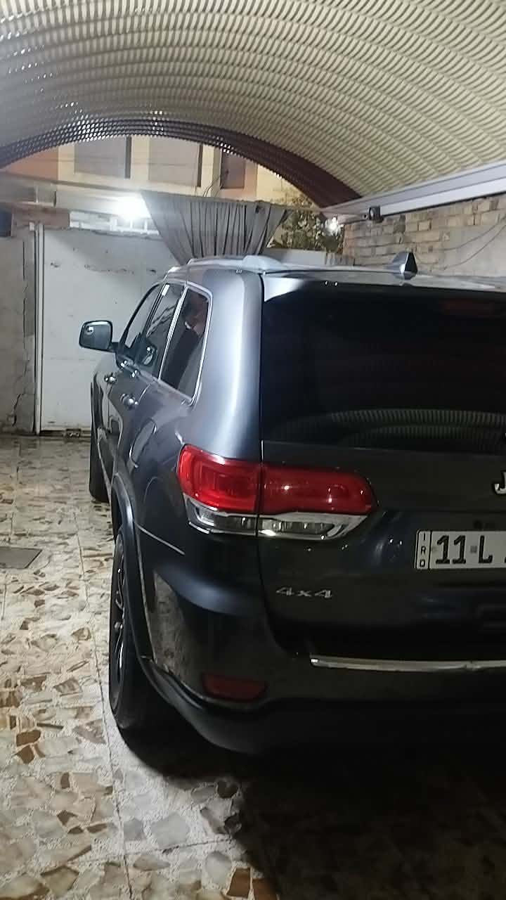 السلام عليكم جيب شيروكي موديل 2014 الاستفسار *********** 
مامتواجد ع فيس اتصل ع رقم
