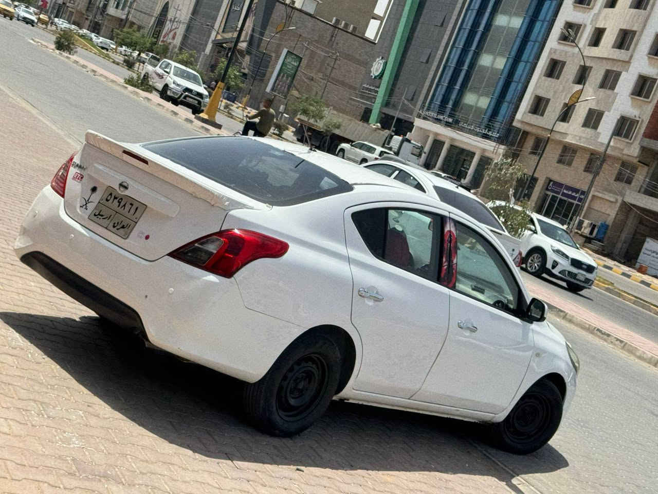 السلام عليكم نيسان صني هندي موديل 2019 للبيع السياره كلش نظيفه مواصفات حساسات خلفيه سبايدر شاشه تدعم كار بلي مانع انزلاق استخدام شخصي السياره ماشيه 100 الف حقيقي بيه قطعتين تبديل باب + جاملغ فقط تبريد ثلج + تدفئه تايرات جديده قبل شهر شديتهن تخم كامل + حداديه + كير + محرك كفاله كلهن جدد السياره عليه ادامه كامله بخاخات + مجاول + بلكات كله جديد منظومه بانزين جديده + السياره عليه منظومه زنون عالي وناصي راديتر كله ماء زيتي عليه تلبيسه كشنات السياره نظيفه كلش تاخذه جاهزه ربع متصرف عليه العنوان نجف كوفه السعر (( 98 وبيه مجال)) للاستفسار الاتصال على الرقم ***********
