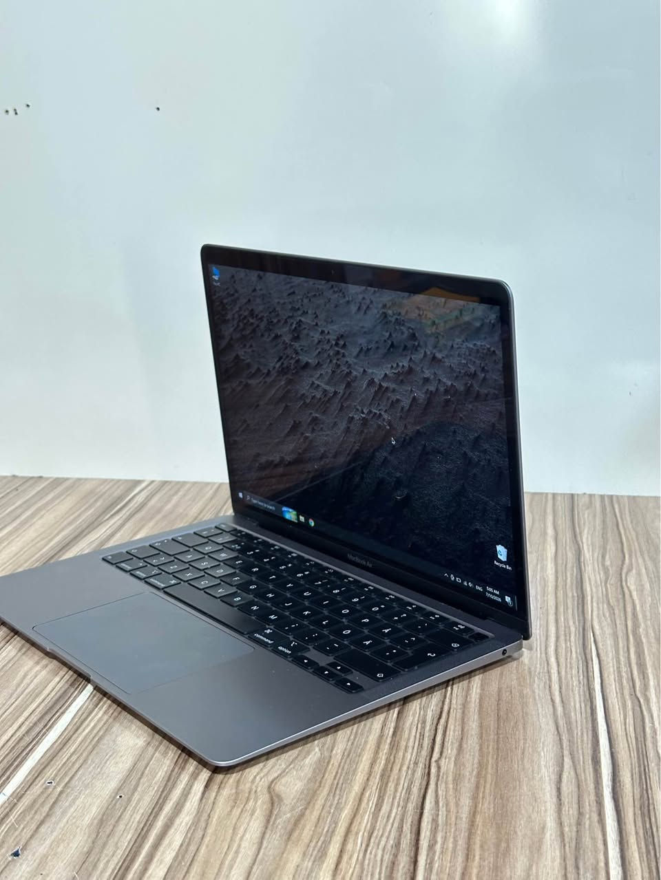 MacBook Air 2020 i3
Ram 8GB
Storage 256GB
2K 

320دولار 

ماك بوك اير ٢٠٢٠ انتل ٣ 
رام ٨ 
تخزين ٢٥٦
شاشة ٢K

*********** دهوك, العراق
