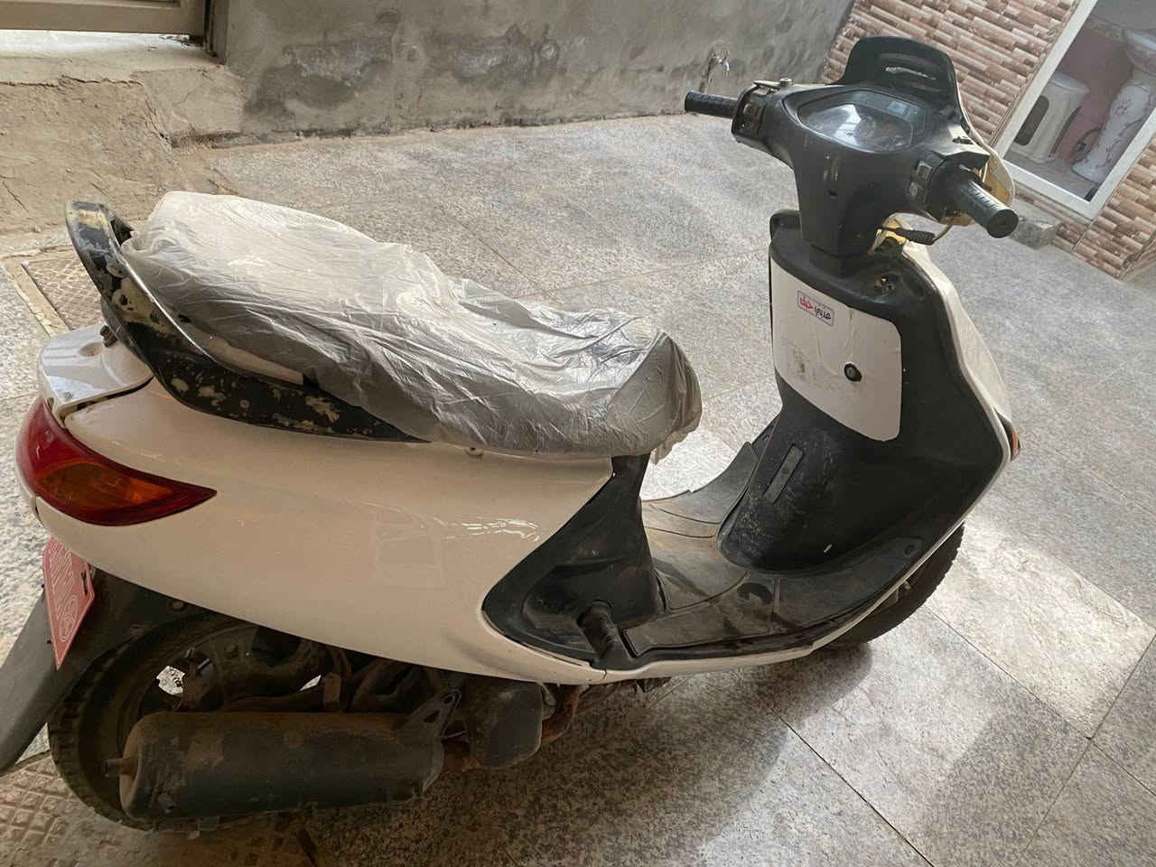 السلام عليكم فراشة للبيع سلف هندر كهربائيات كلشي شغال وعل فحص لتواصل واتساب *********** السعر 360 وبيها مجال قليل
