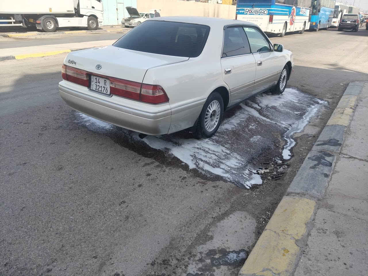 السلام عليكم راس الثور رقم بصره دولي مشروع وطني تحويل شرط مكفوله من لكص والنقل الجثه والعيب الشرعي مكينه وكير خير من الله حداديه جديده رقم تاير تبريد كهربائيات كلها شغاله ملاحظه سياره مسستمه بيها صبغ مداكر خلفيه وقماره سعر السياره 85 عنوان السياره البصره ***********
