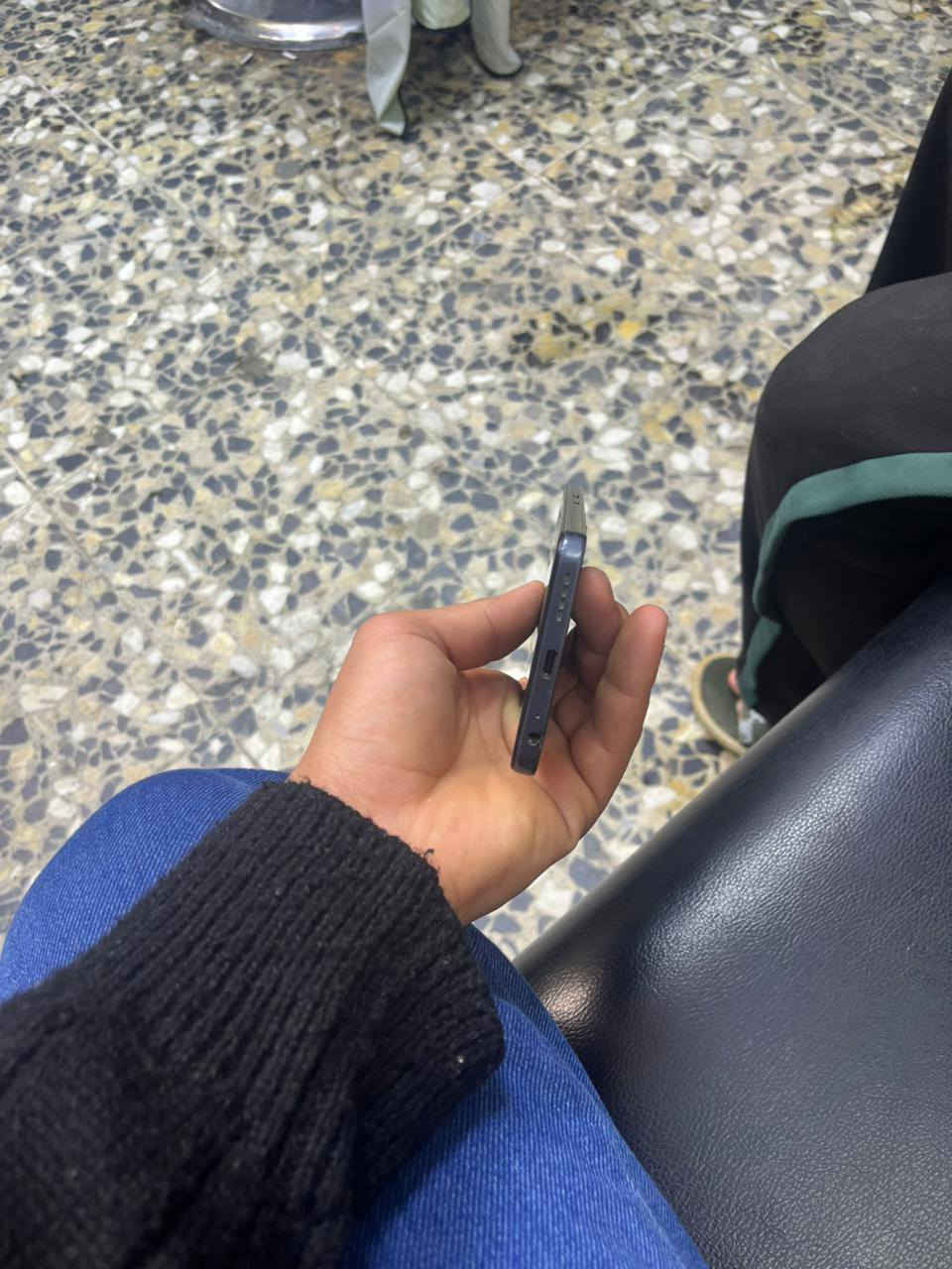 سلام عليكم 
جهاز Infinix HOT 50

كلشي شغال جهاز نضيف اخو الجديد سعرة 135
بي مجال للشراي
مستعجل على بيعتة 

رقمي ***********
