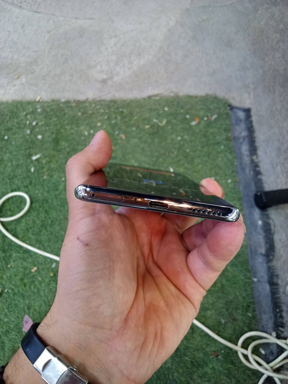السلام عليكم للبيع، تكنو كامون 40 برو 5G 
ذاكرة 256 عشوائيه 12+12 
ملحقات، كاملة بعدهن ب كارتونه ممستخدمات 
جهاز بعده جديد زلخ مابي بعده، ب ضمان 
بطارية 100% 
 مكاني بغداد الدورة سعر جديد 447 الف حالين، ب سوق 
سعر العندي 360  الف وبي مجال حك الجية ضمان من، باب البيت،

استفسار ***********
