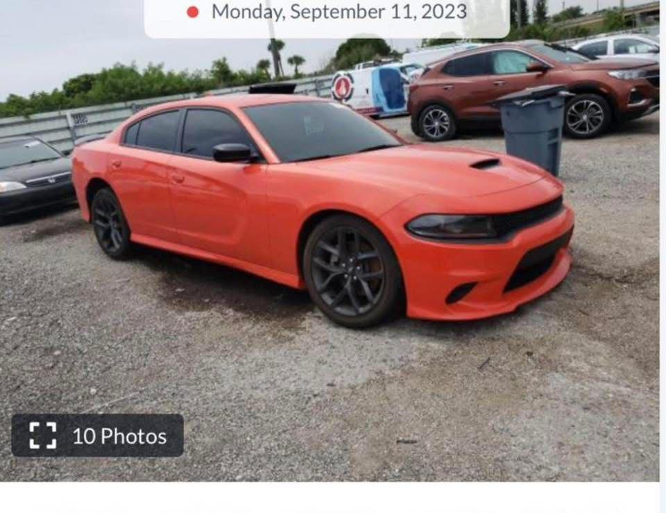 السلام عليكم للبيع جارجر موديل ٢٠٢٢ حادثهة مرفوق بل صور والسونر هم ***********
