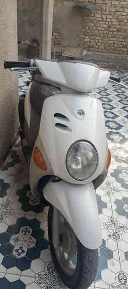 للبيع دراجه فله ياباني موديل 2009 دراجه كامله وكل نقص مابيه خير من الله كهربائيات  شغاله سعر850 مكاني كوت الزوريجات ***********
