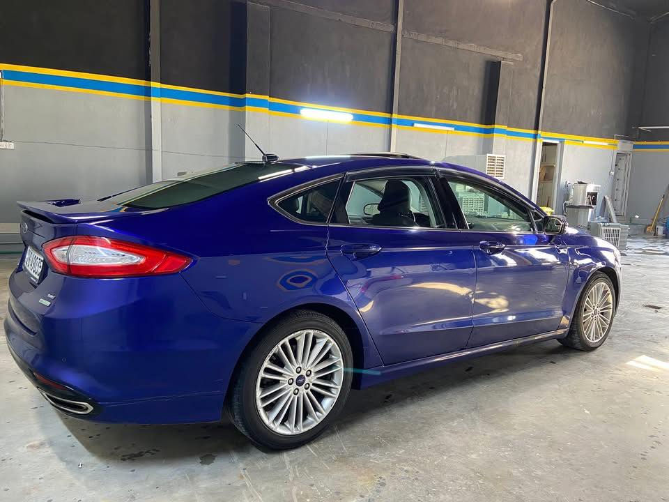 السلام عليكم 
فورد فيوجن 2016 
ماشيه 146 الف كيلو 
محرك 2000 T 
سلايت 
تحكم ستيرن 
كشنات كهرباء وتدفئة وخزن ميموري 
مكانها فلوجة 
***********
السعر 115$
