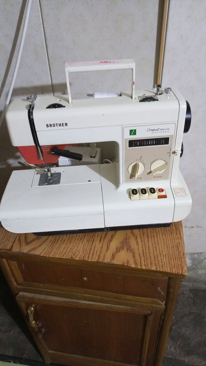 مكينه بيضه مامستخدمه للبيع ،،،،،سعره ميه و25ابيع 👍


**إذا كنت صاحب هذا الإعلان وتريد حذفه لأي سبب، رجاءا أرسل رسالة إلى الدعم الفني**