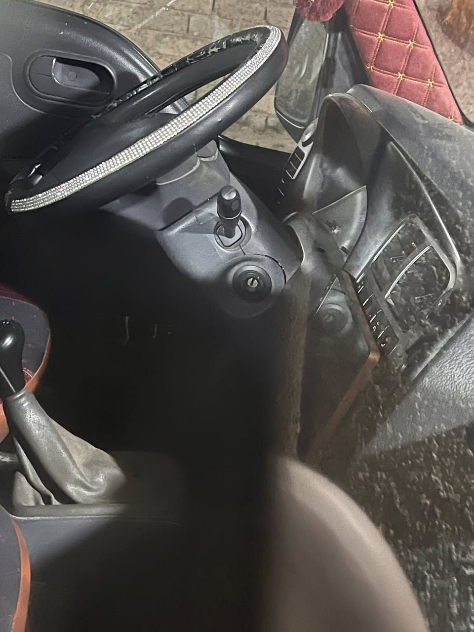 اسلام عليكم كيه أدوات موديل ٢٠١١ سيارة جاهزة مغلف بدي تخم تاير صدر محرك جاهزه اتصل *********** مكان تكريت
