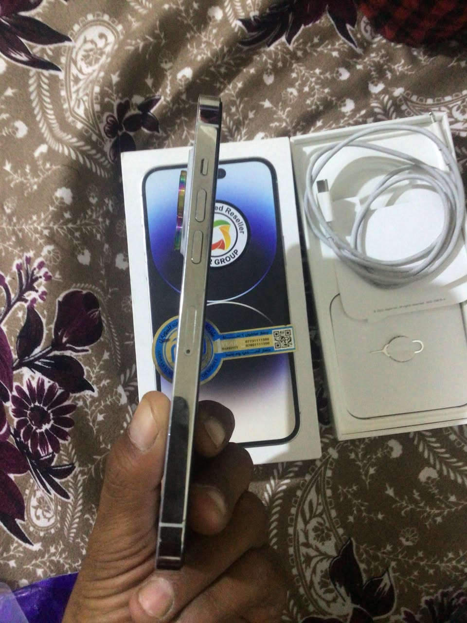 ‏سلام عليكم عندي موبايل 14 Pro ماكس جهاز ماستر 256 كامل ملحقات واستبدال في بطارية بطارية اصلية كامل ملحقات ه السعر 825 وبي مجال أي استفسار على هذا الرقم *********** ￼￼
