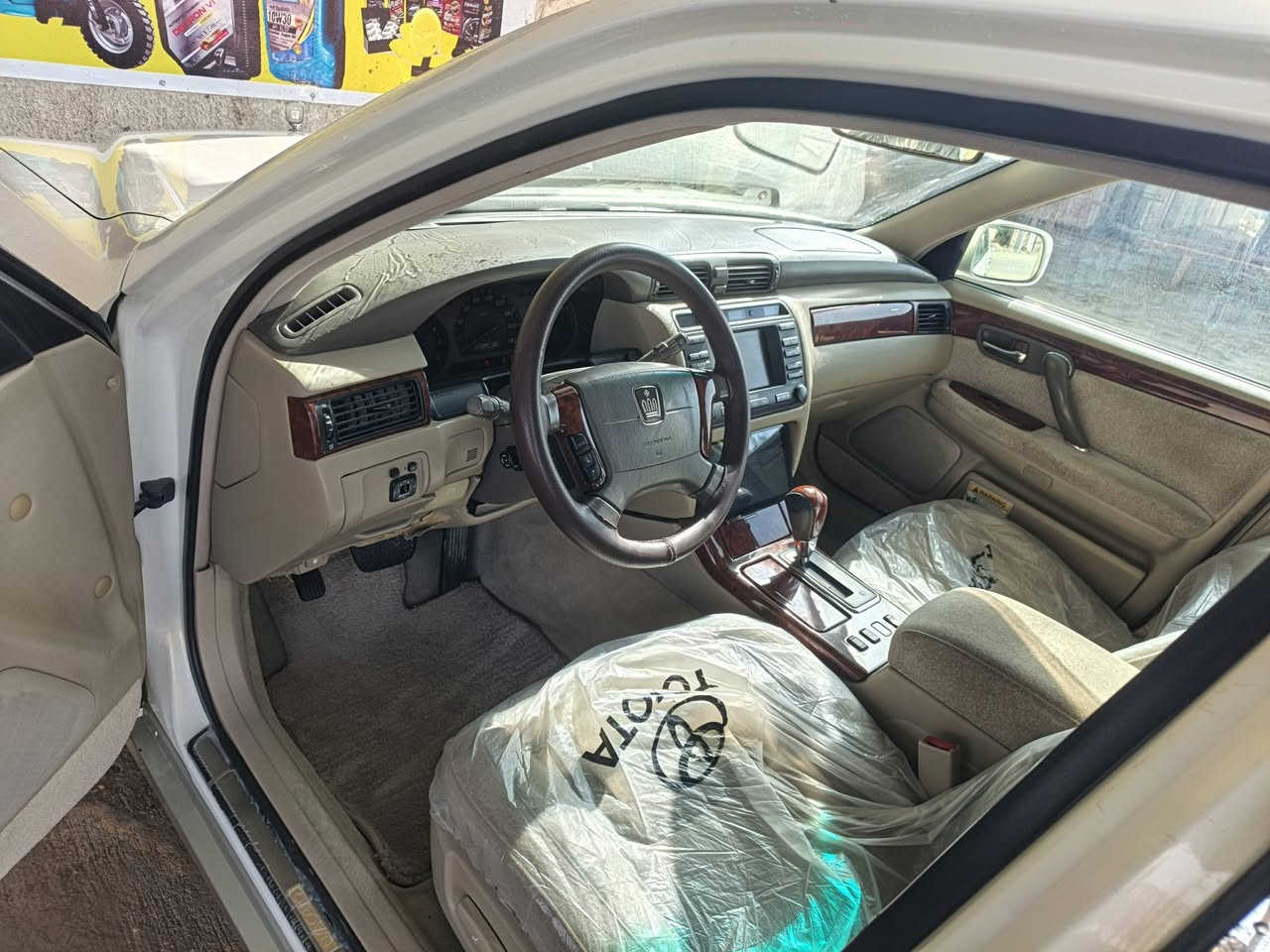 السلام عليكم ملكه جنون موديل 2002 رقم بغداد دولي شرط المداور ثاني يوم مكفول من الكص والضربه 
 تحوير نجف    100% 100 /3 دكم.   اصل كرستال اربع كشنات كهرباء برده خلفيه مري شفط شاشه مكينه وكير ديفور كبير  حداديه كهربائيات تبريد تخم تاير ويل زيرو كله جديدأ   سياره جديده واحله من صور
مكاني بابل الهاشميه
(المو شراي لا يتصل رجاآ
رقم ***********
